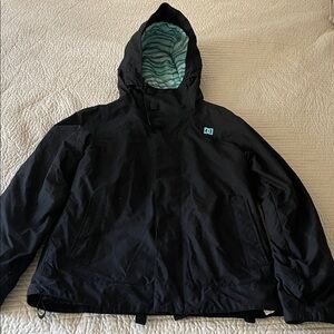 DC Women’s Black Snowboarding/Ski Jacket Size Medium